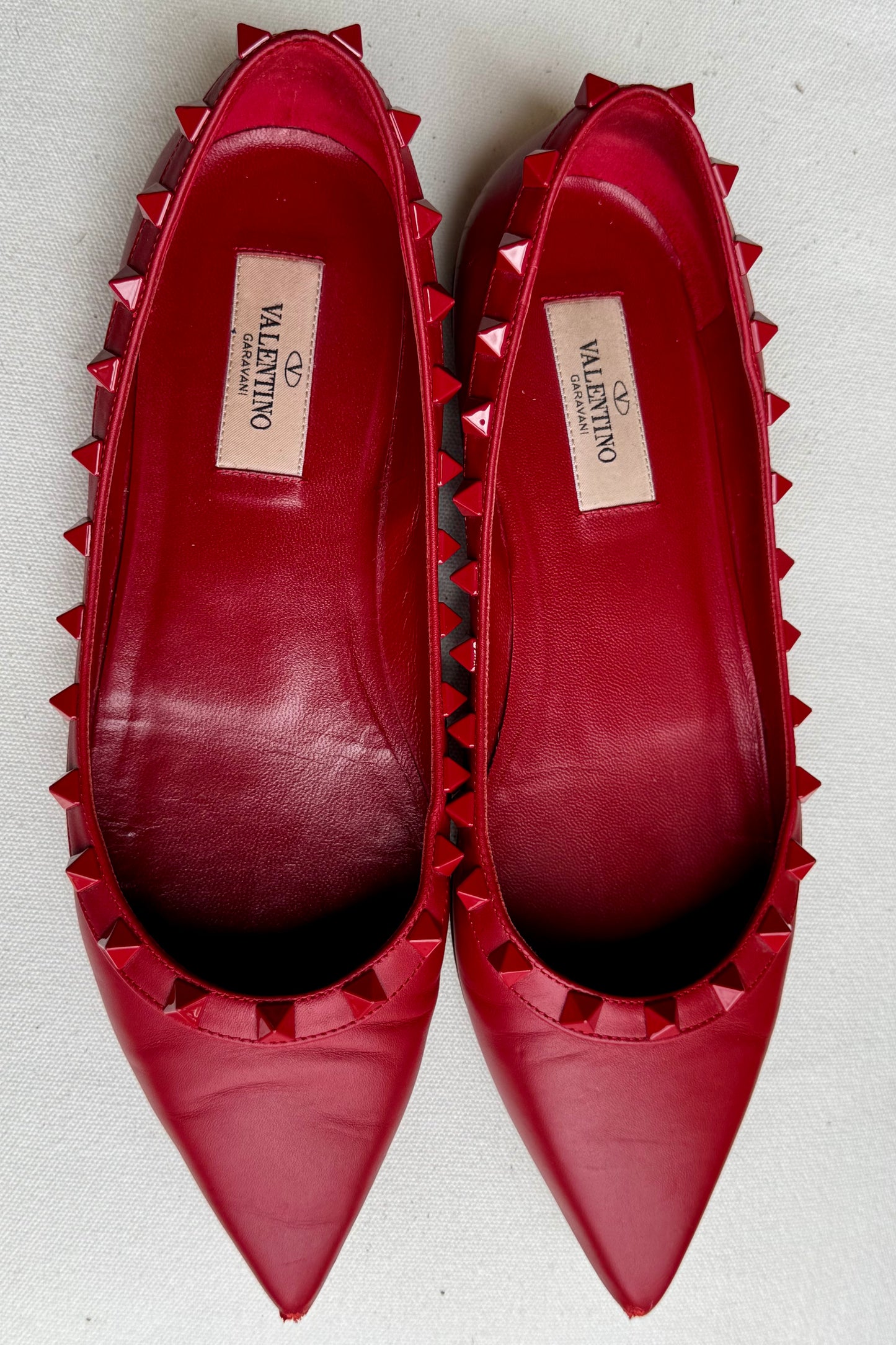 Valentino Garavini Calfskin Lacquered Monochrome Rockstud Ballerina Flats - sz 37.5