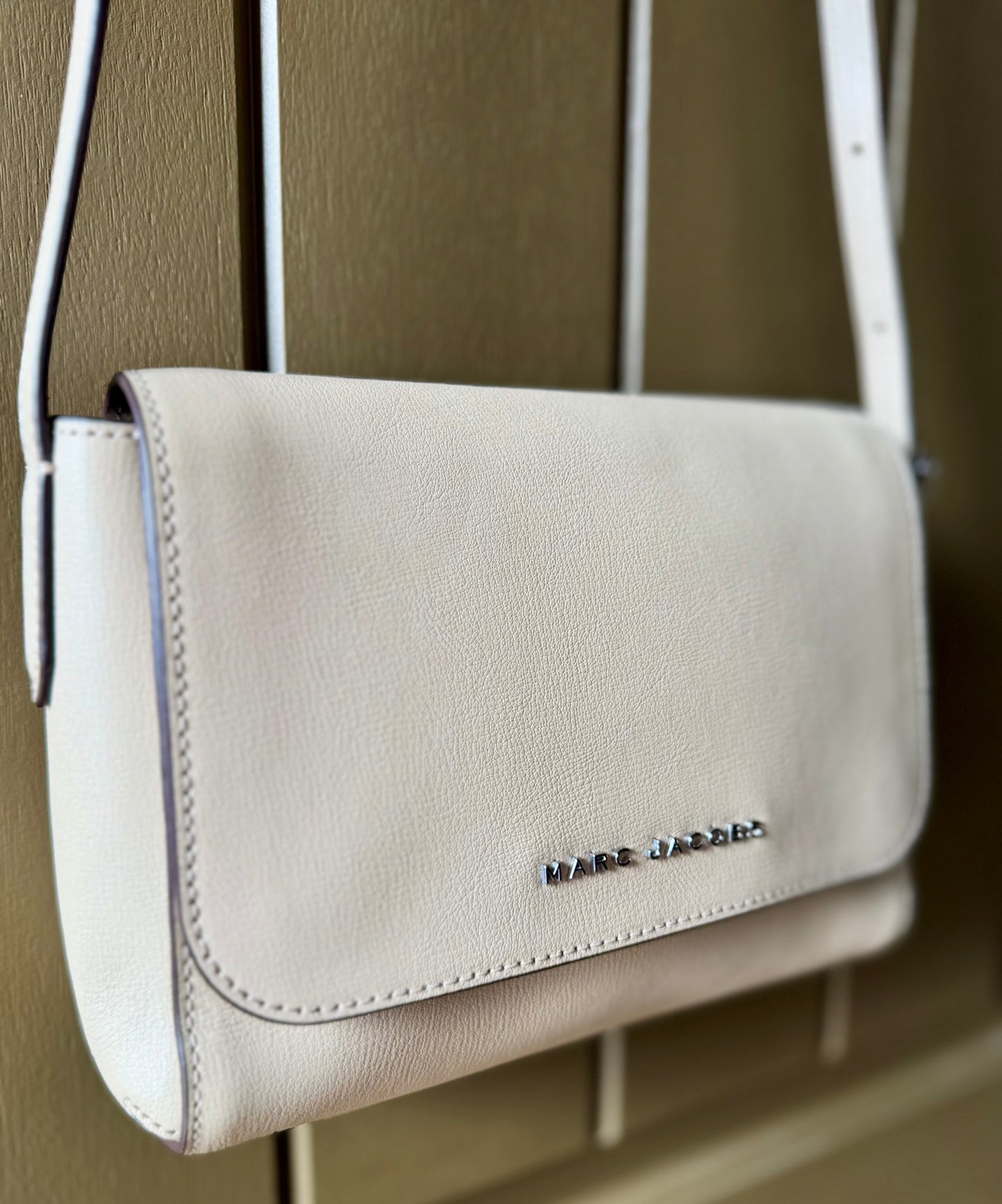 Marc Jacobs Commuter Medium Crossbody Bag (NWOT)