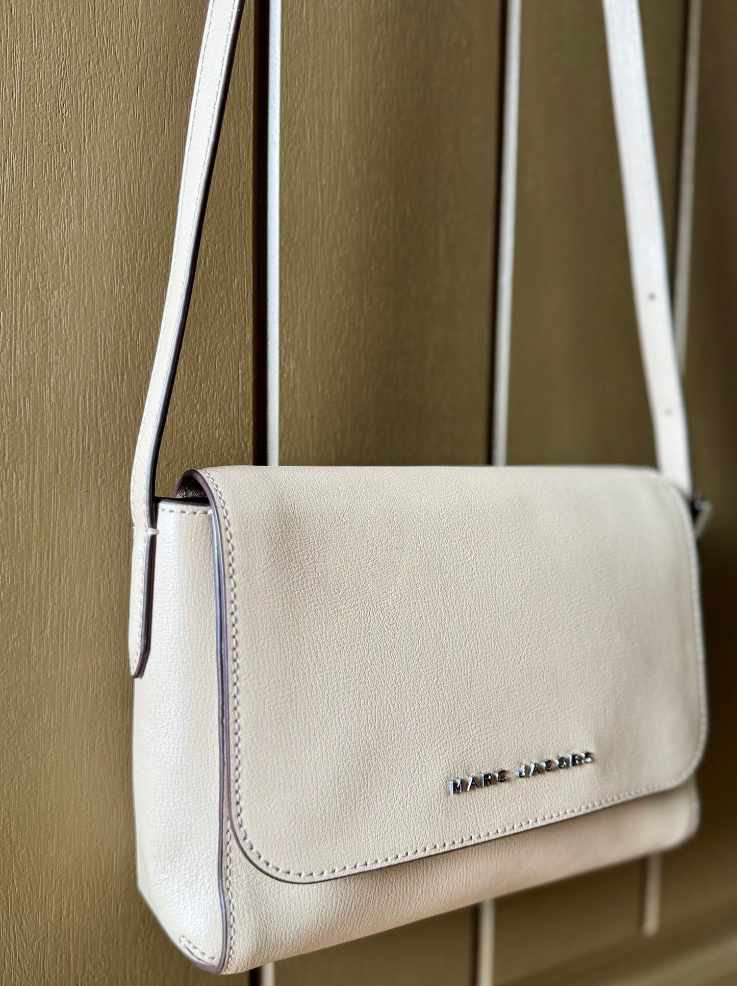 Marc Jacobs Commuter Medium Crossbody Bag (NWOT)