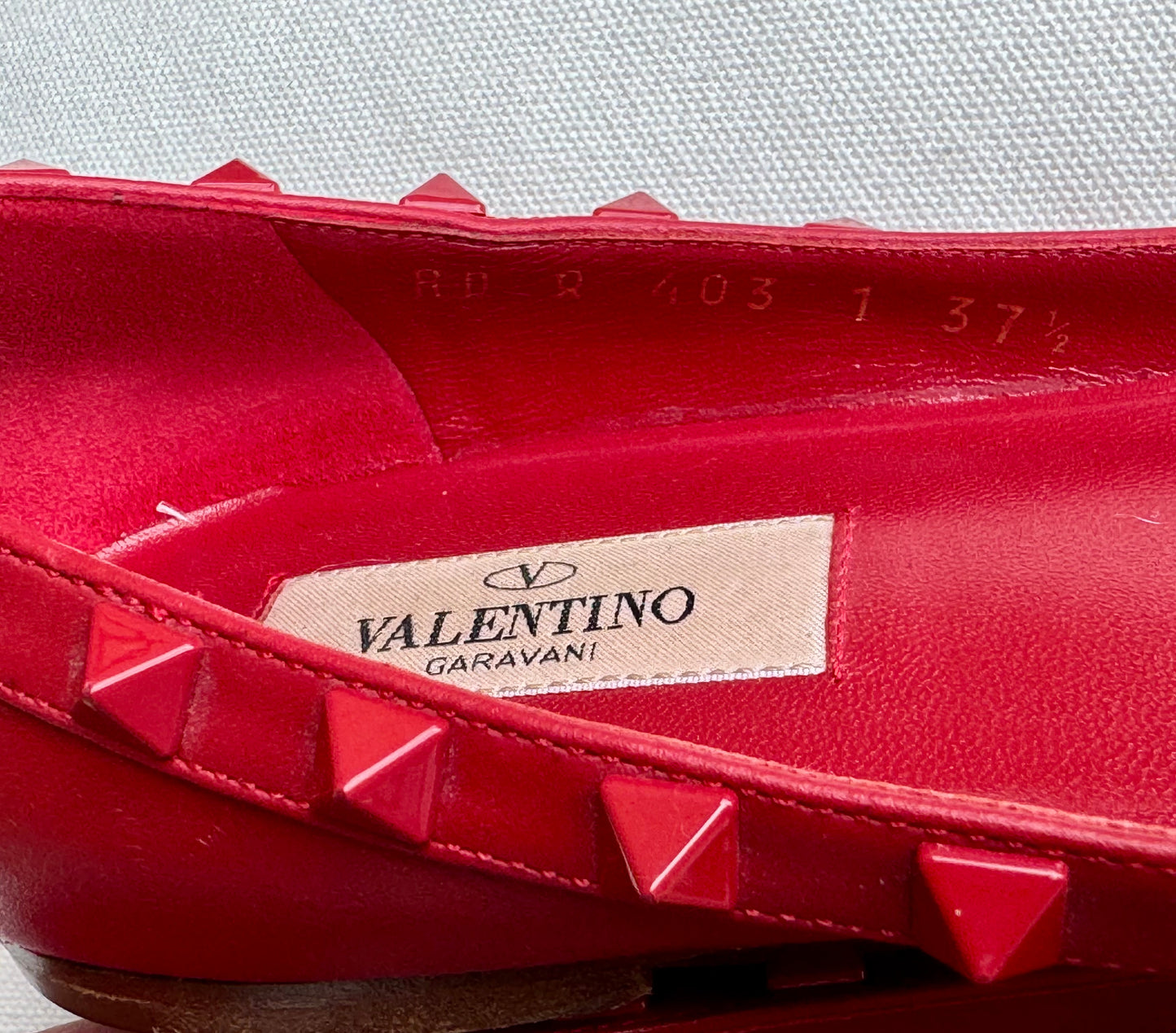 Valentino Garavini Calfskin Lacquered Monochrome Rockstud Ballerina Flats - sz 37.5