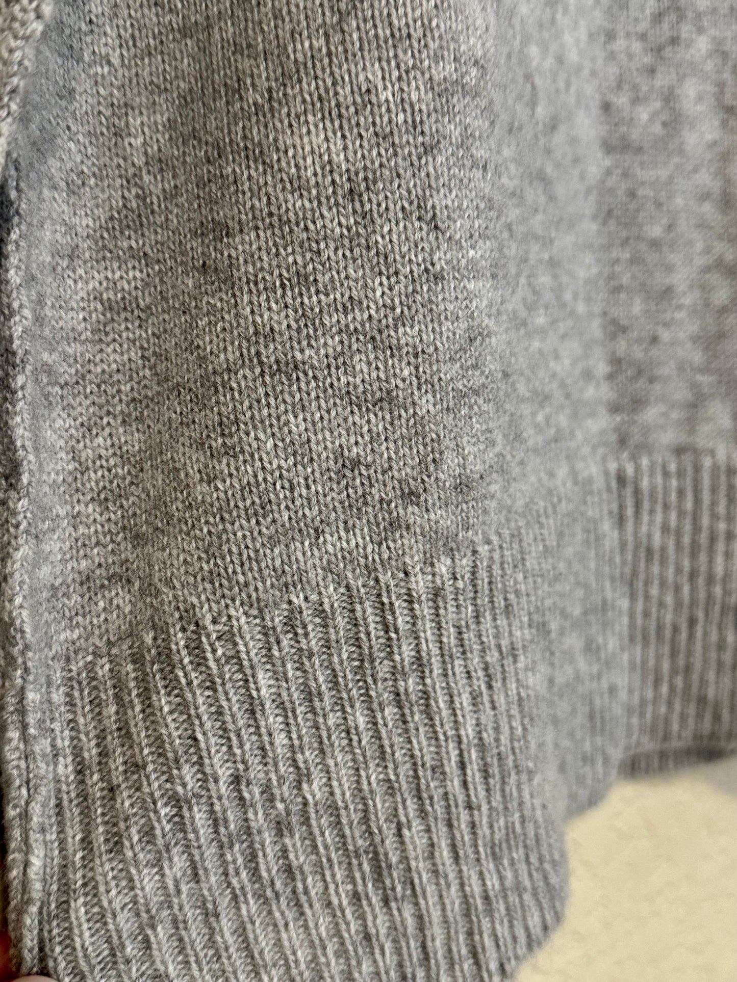 Burberry Brit 100% Cashmere Crew Neck Sweater - sz M