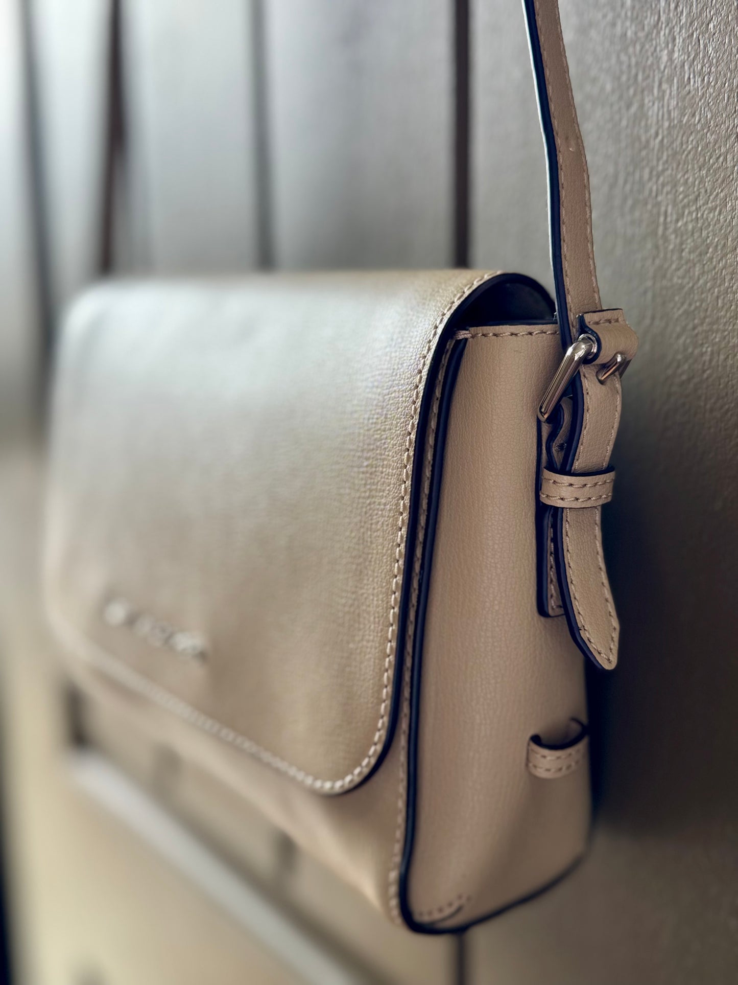 Marc Jacobs Commuter Medium Crossbody Bag (NWOT)