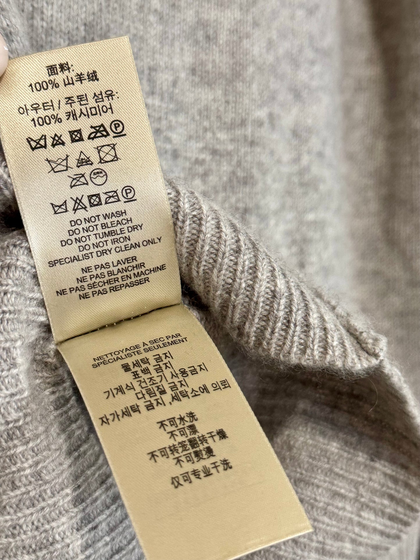 Burberry Brit 100% Cashmere Crew Neck Sweater - sz M