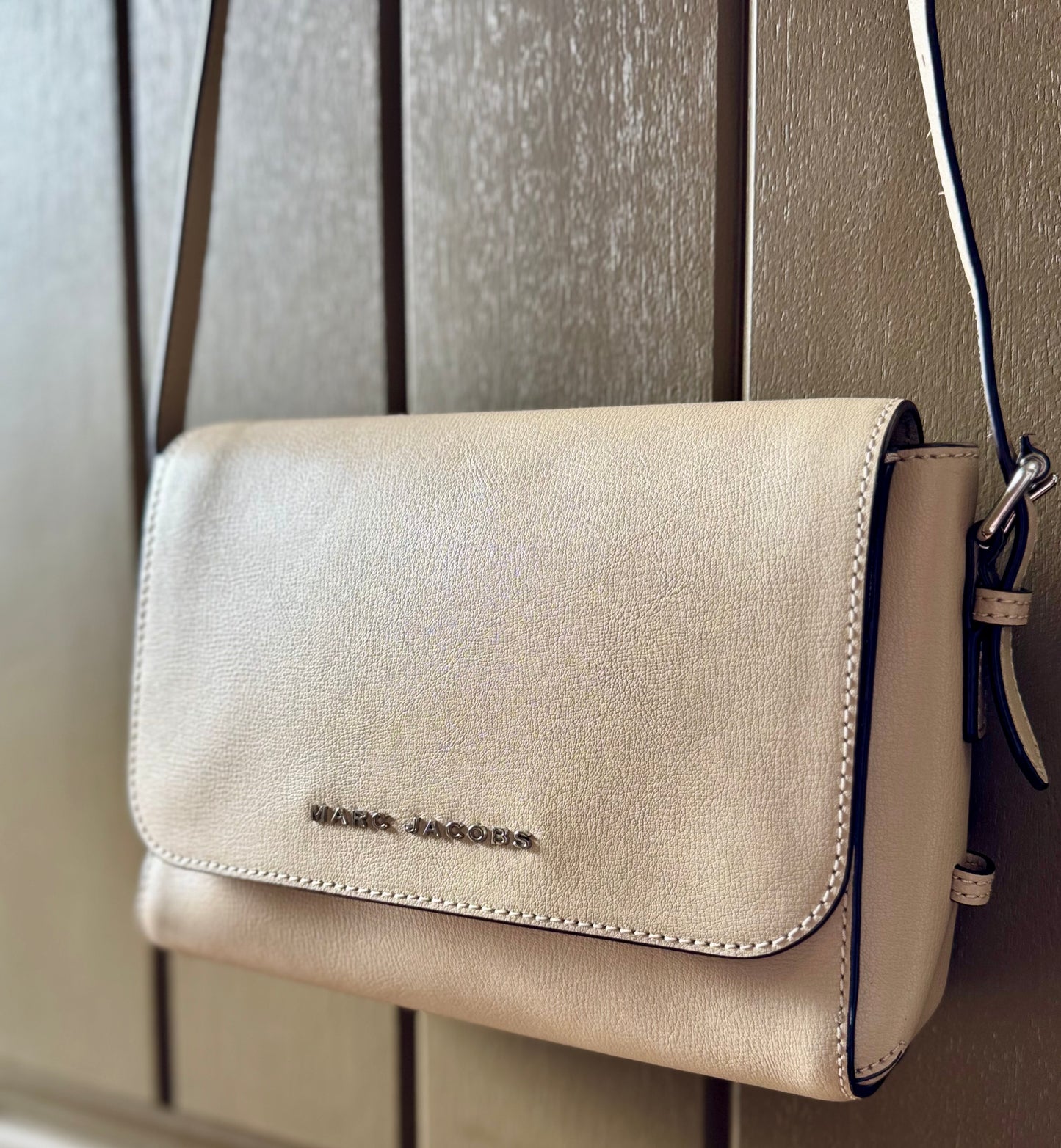 Marc Jacobs Commuter Medium Crossbody Bag (NWOT)