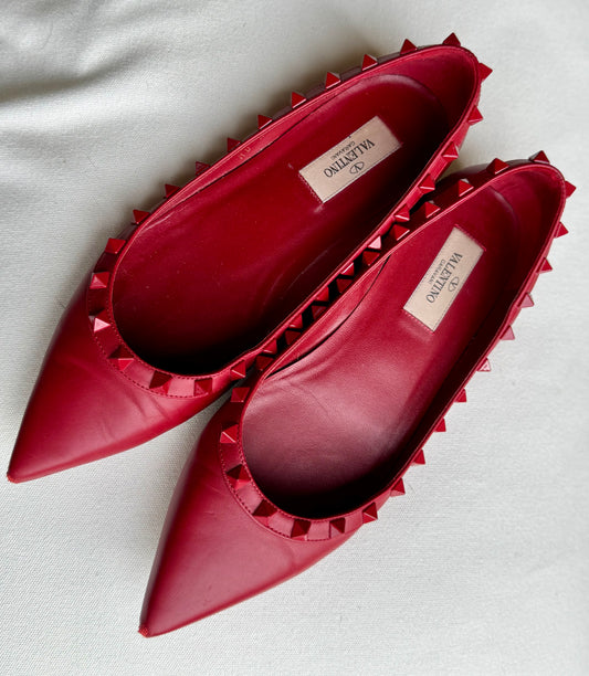 Valentino Garavini Calfskin Lacquered Monochrome Rockstud Ballerina Flats - sz 37.5